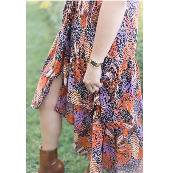 Anthro Mellody Flutter Sleeve Tiered Floral Midi Dress - Picture 8 of 14